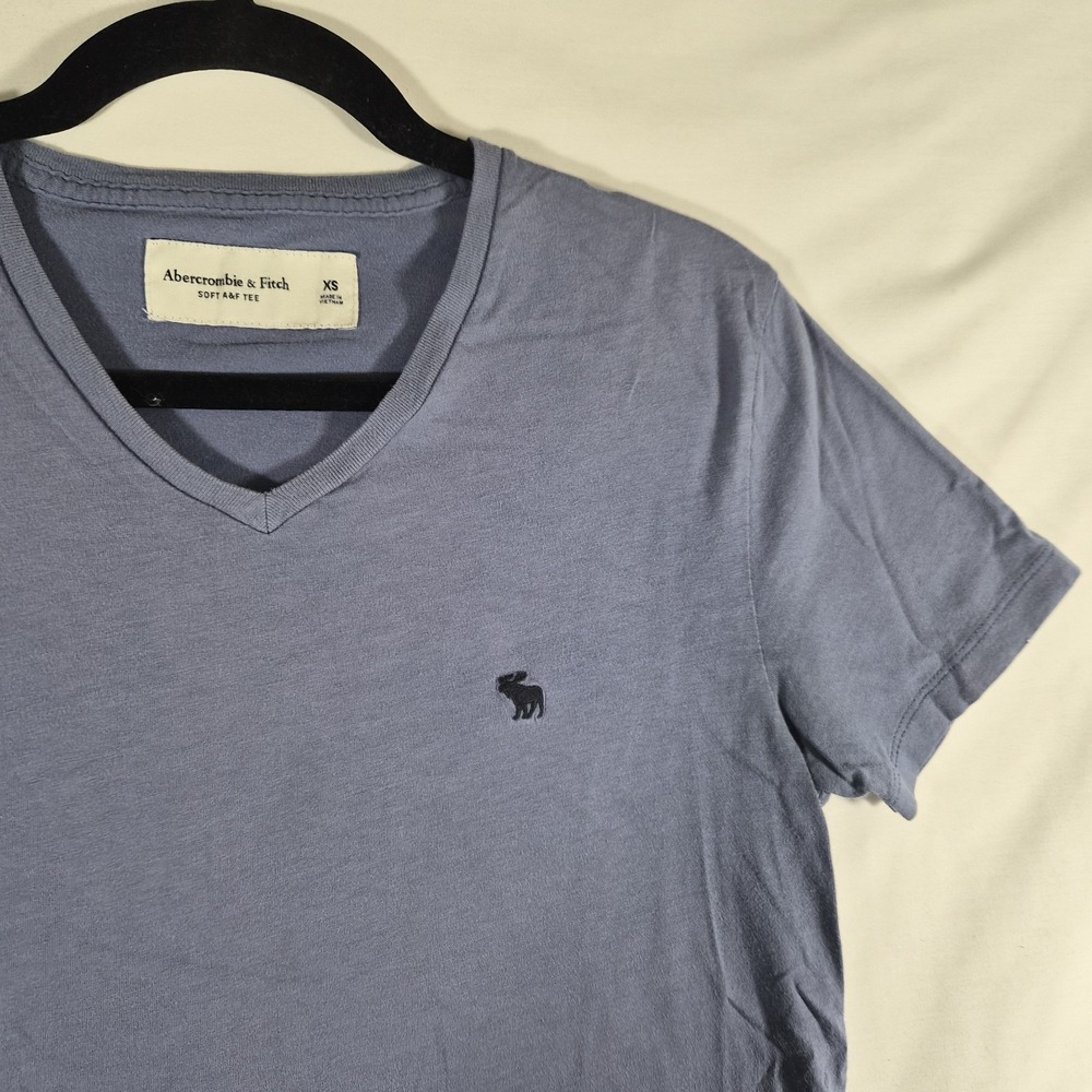 Abercrombie & Fitch Soft AF Tee Blue V-Neck Short Sleeve T-Shirt Women's XS